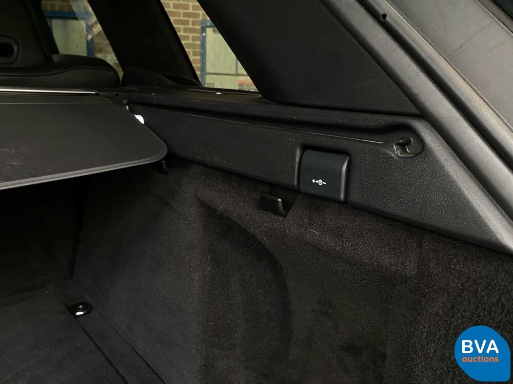 Land Rover Range Rover Sport SVR 5.0 V8 Supercharged 550 PS - Original NL - 2016, NV-129-R.