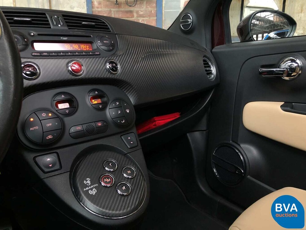 Fiat 500 C 1.4 Abarth 695 Edizione Maserati 180 PS 2012, 62-ZTS-2.