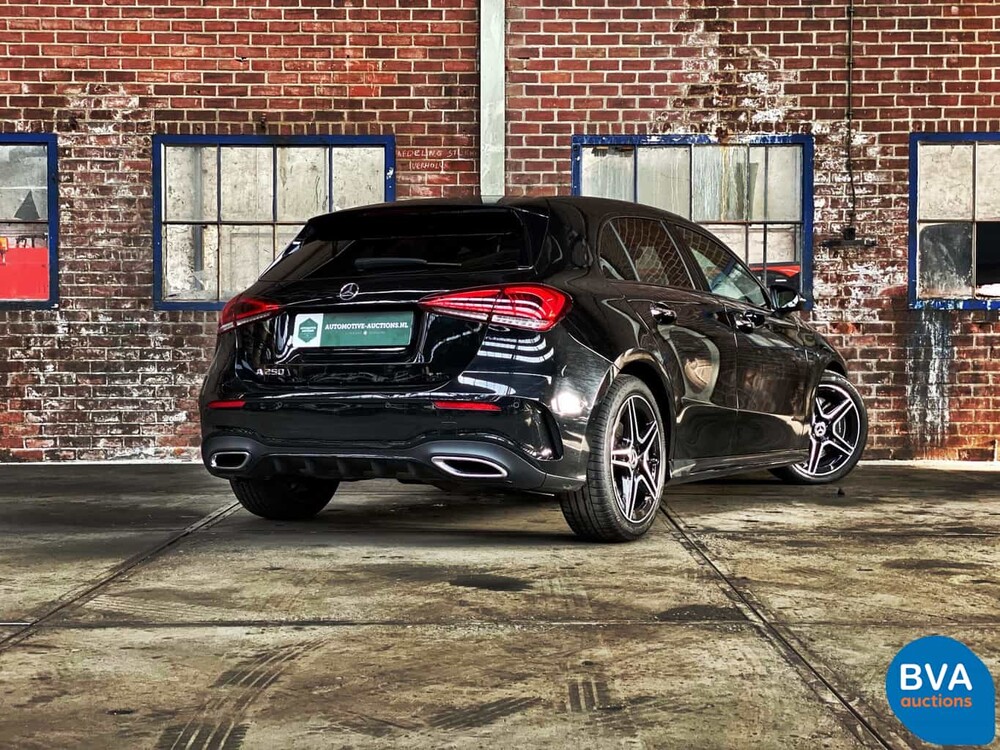 Mercedes-Benz A250 AMG 224 PS A-Klasse 2020 MY, ZV-271-J.