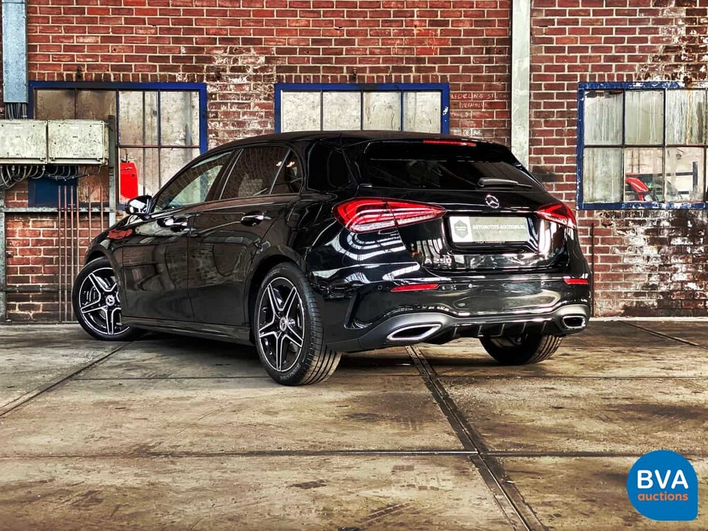 Mercedes-Benz A250 AMG 224 PS A-Klasse 2020 MY, ZV-271-J.