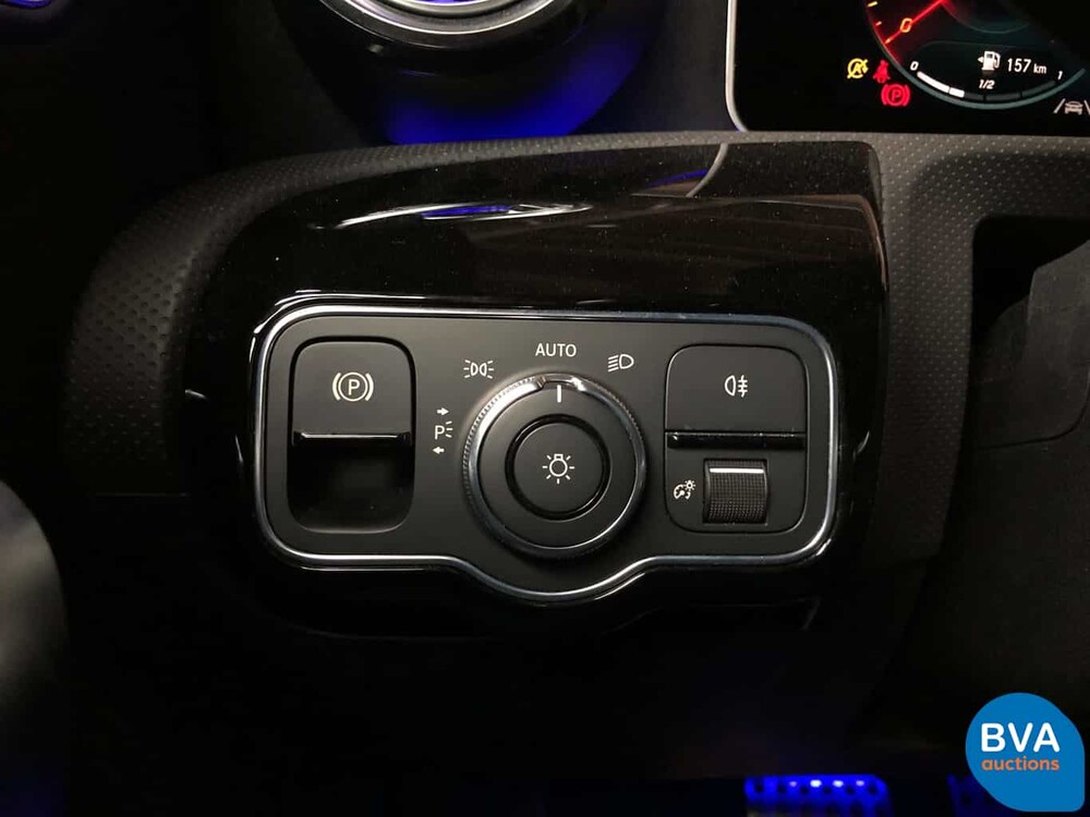 Mercedes-Benz CLA180 AMG-Styling 136 PS CLA-Klasse 2020 -GARANTIE-.