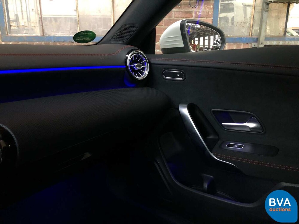 Mercedes-Benz CLA180 AMG-Styling 136 PS CLA-Klasse 2020 -GARANTIE-.