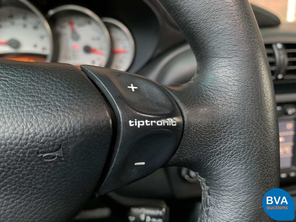 Porsche 911 4S 3.6 Coupé Carrera 320 PS 2002, 13-ND-XZ.