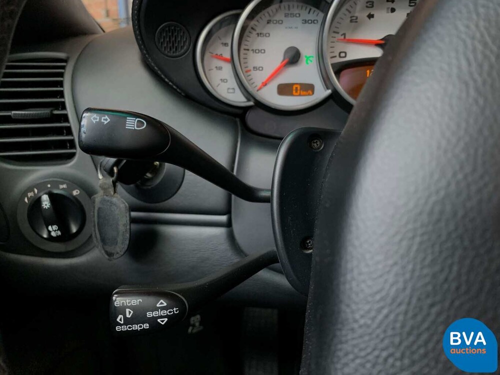 Porsche 911 4S 3.6 Coupé Carrera 320 PS 2002, 13-ND-XZ.