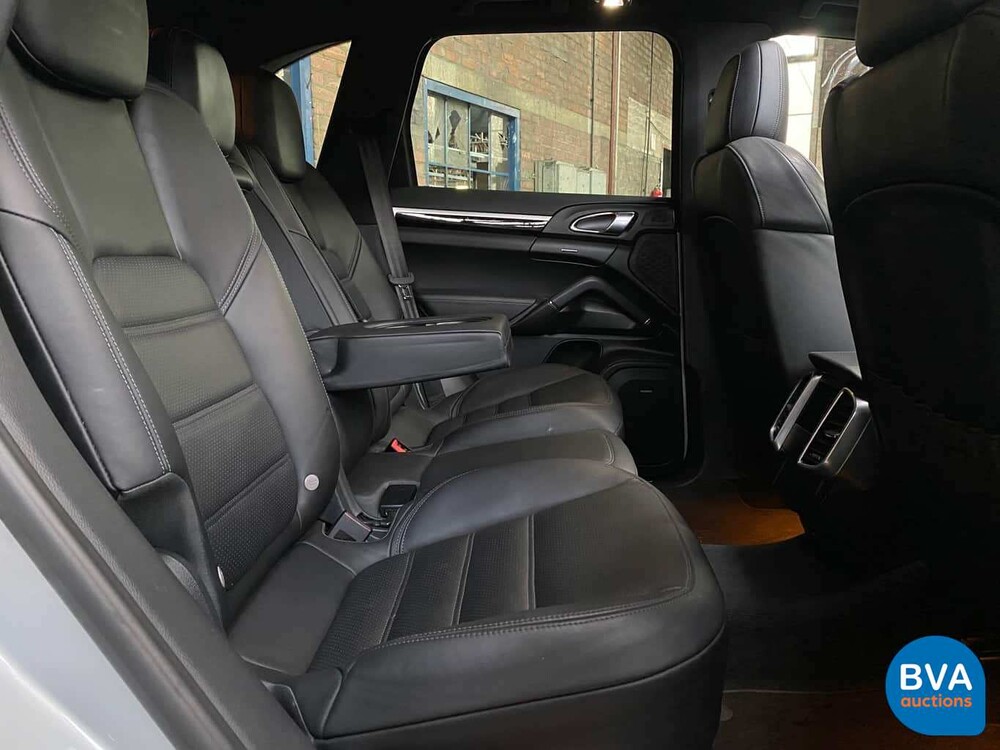 Porsche Cayenne S 4.8 V8 400 PS 2013, 2-XJF-10.