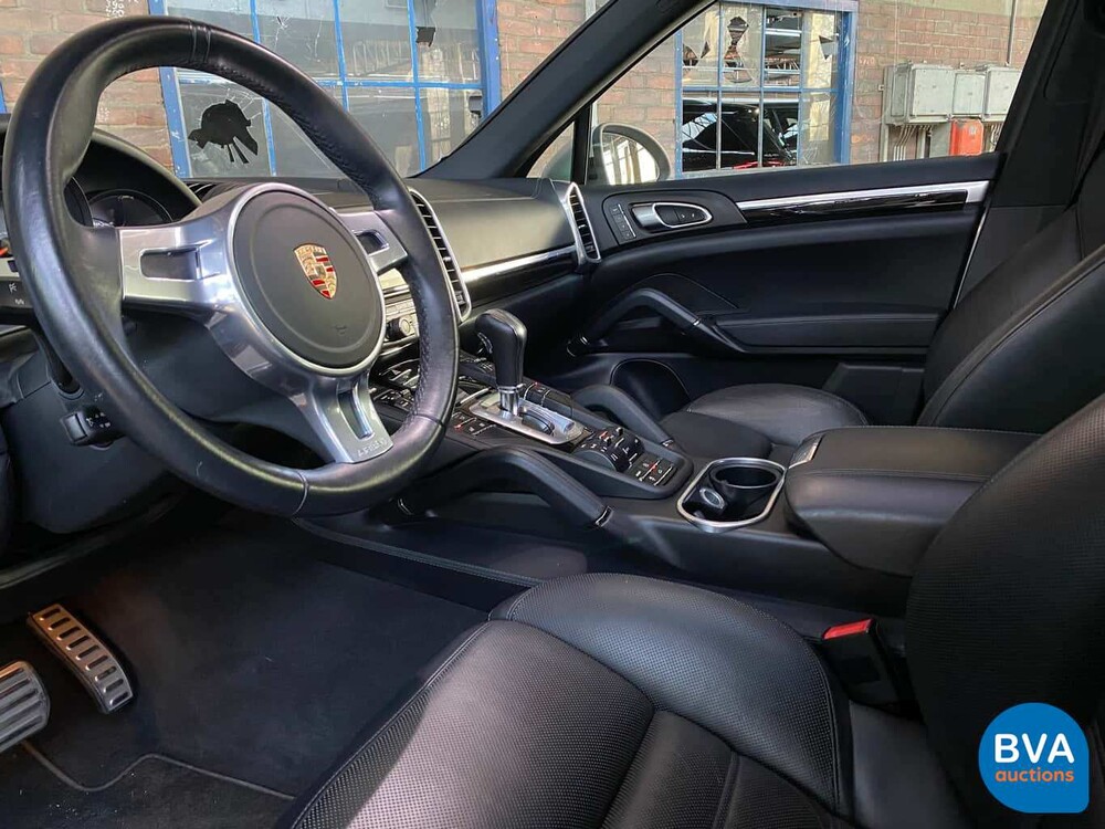 Porsche Cayenne S 4.8 V8 400 PS 2013, 2-XJF-10.