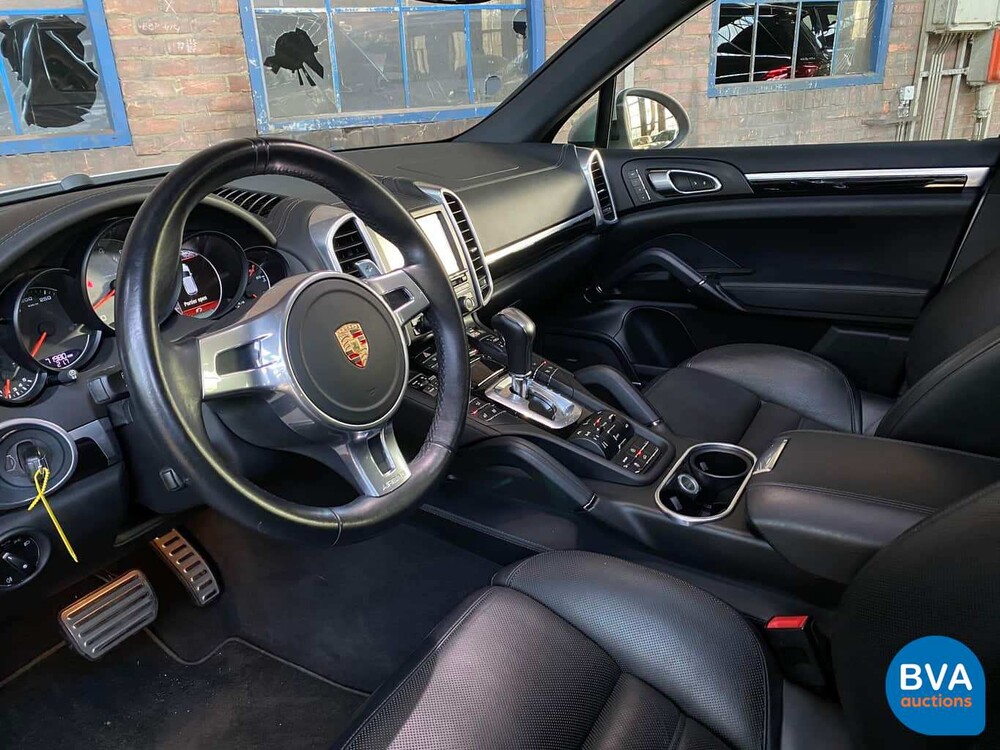 Porsche Cayenne S 4.8 V8 400 PS 2013, 2-XJF-10.