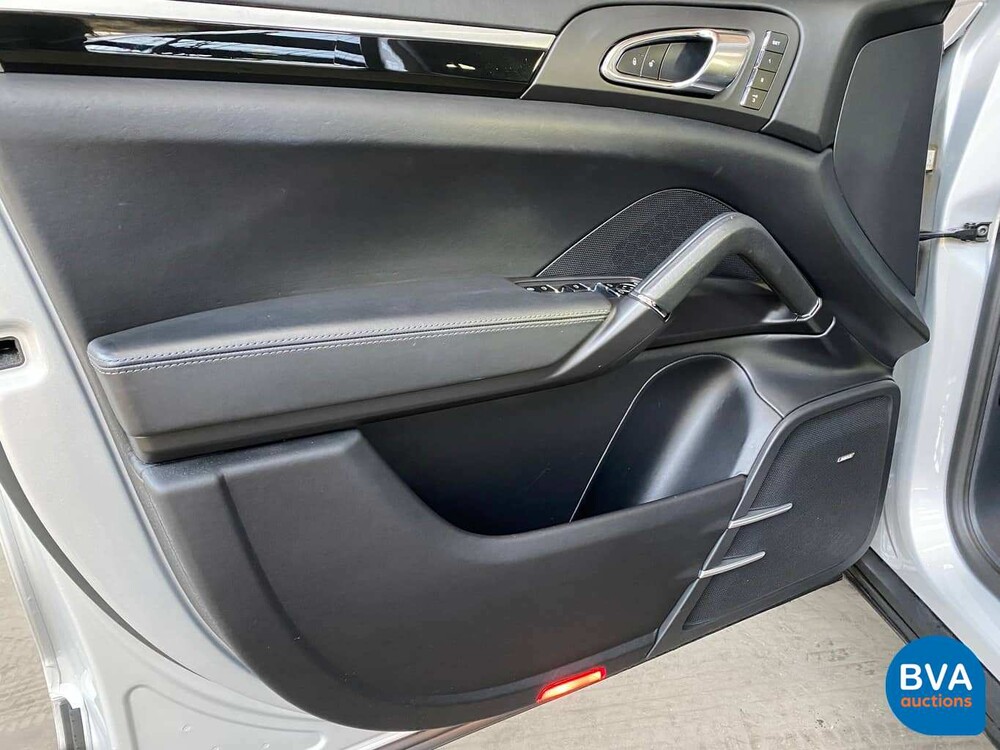Porsche Cayenne S 4.8 V8 400 PS 2013, 2-XJF-10.
