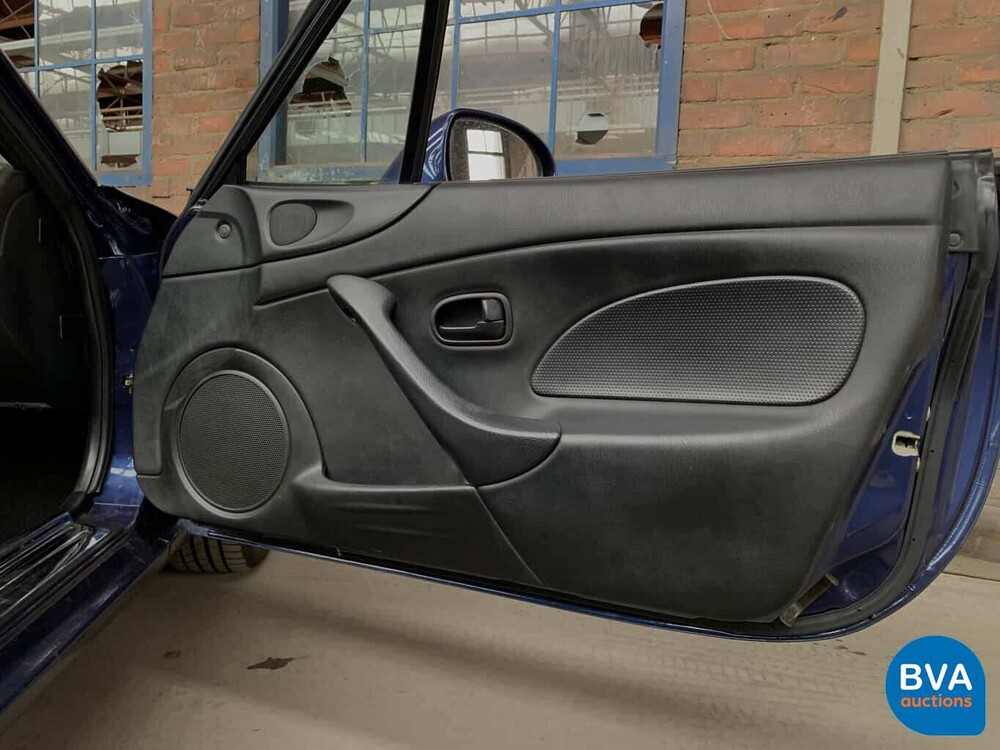 Mazda MX-5 Cabriolet 1.6i Exklusive 110 PS 2003 -Org. NL-, 17-LL-GK.