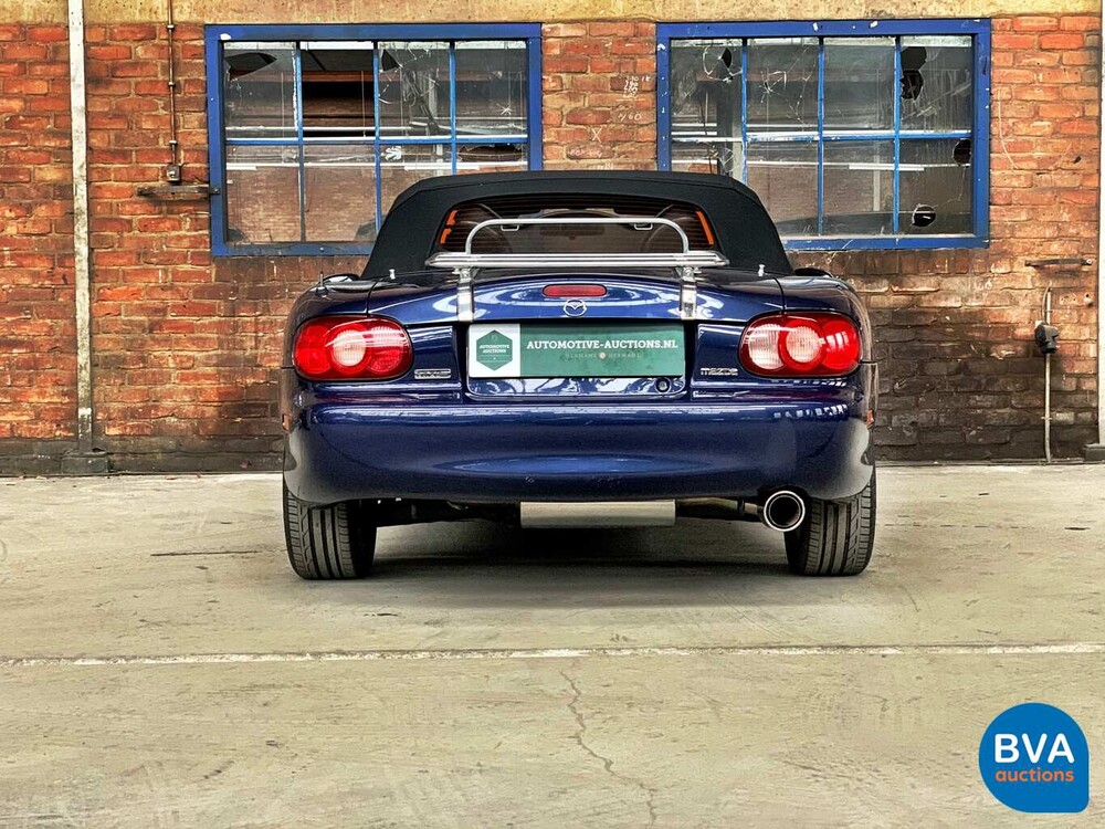 Mazda MX-5 Cabriolet 1.6i Exklusive 110 PS 2003 -Org. NL-, 17-LL-GK.