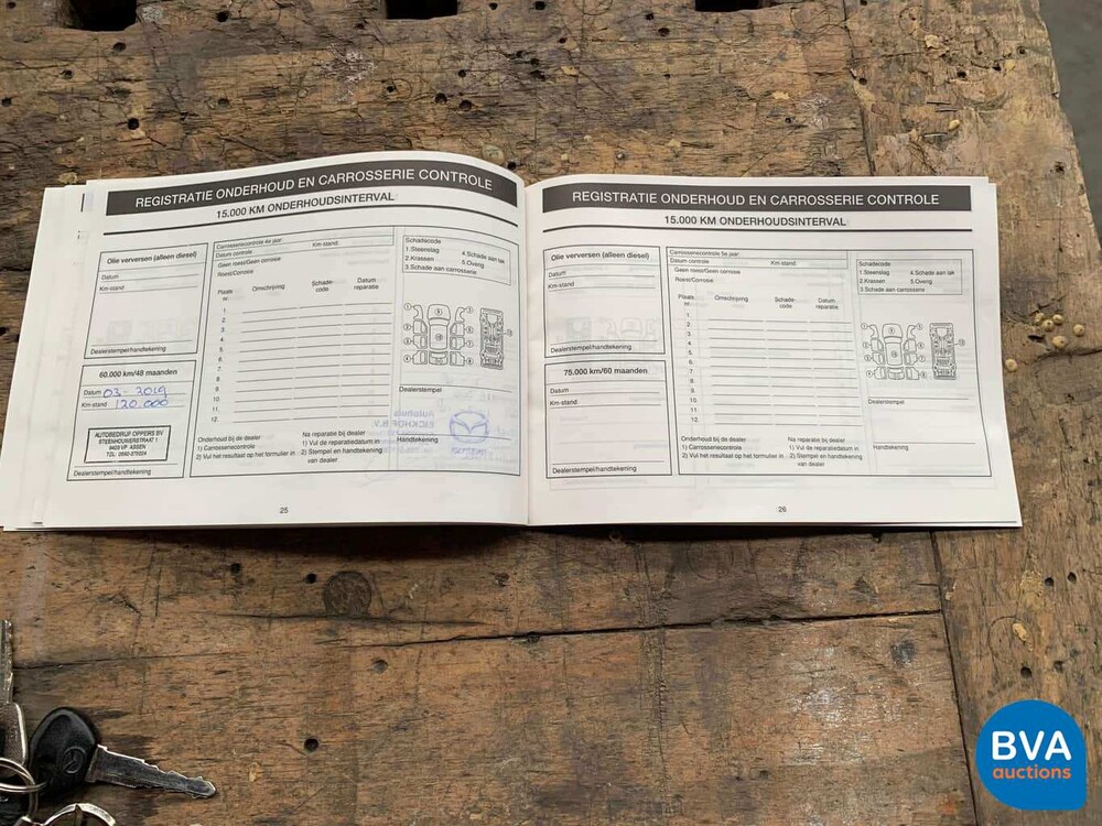 Mazda MX-5 Cabriolet 1.6i Exklusive 110 PS 2003 -Org. NL-, 17-LL-GK.