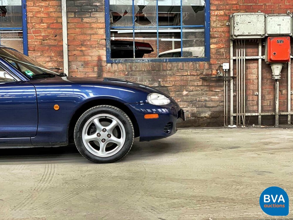 Mazda MX-5 Cabriolet 1.6i Exklusive 110 PS 2003 -Org. NL-, 17-LL-GK.