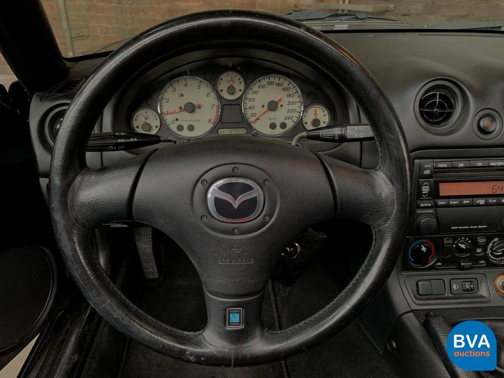 Mazda MX-5 Cabriolet 1.6i Exklusive 110 PS 2003 -Org. NL-, 17-LL-GK.