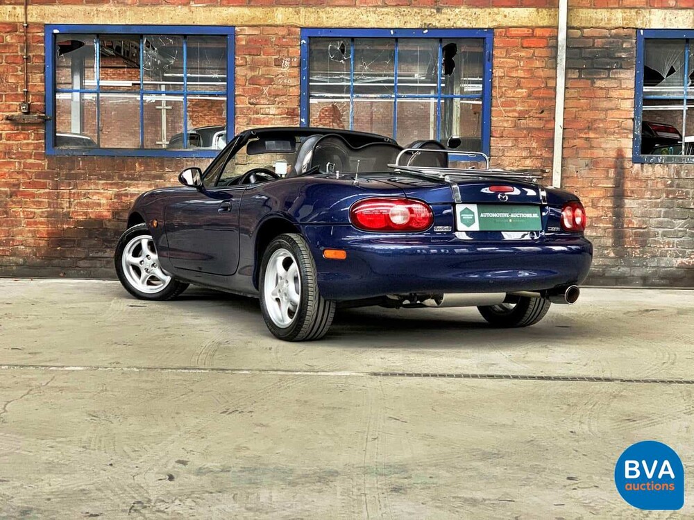 Mazda MX-5 Cabriolet 1.6i Exklusive 110 PS 2003 -Org. NL-, 17-LL-GK.