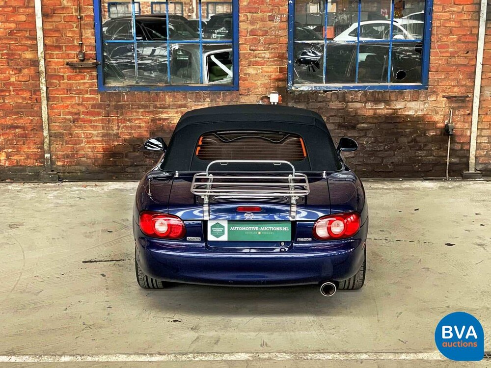 Mazda MX-5 Cabriolet 1.6i Exklusive 110 PS 2003 -Org. NL-, 17-LL-GK.