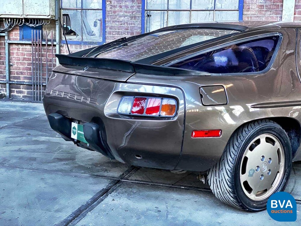 Porsche 928 5.0 V8 1984.