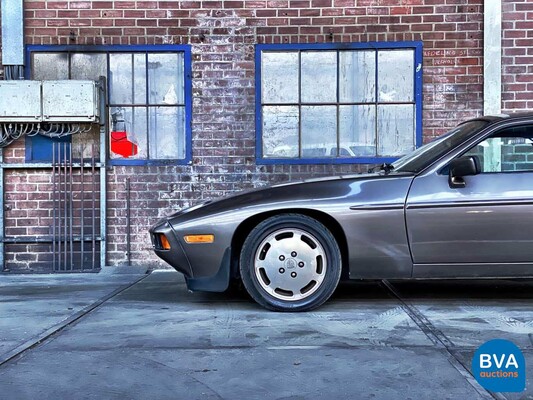 Porsche 928 5.0 V8 1984.