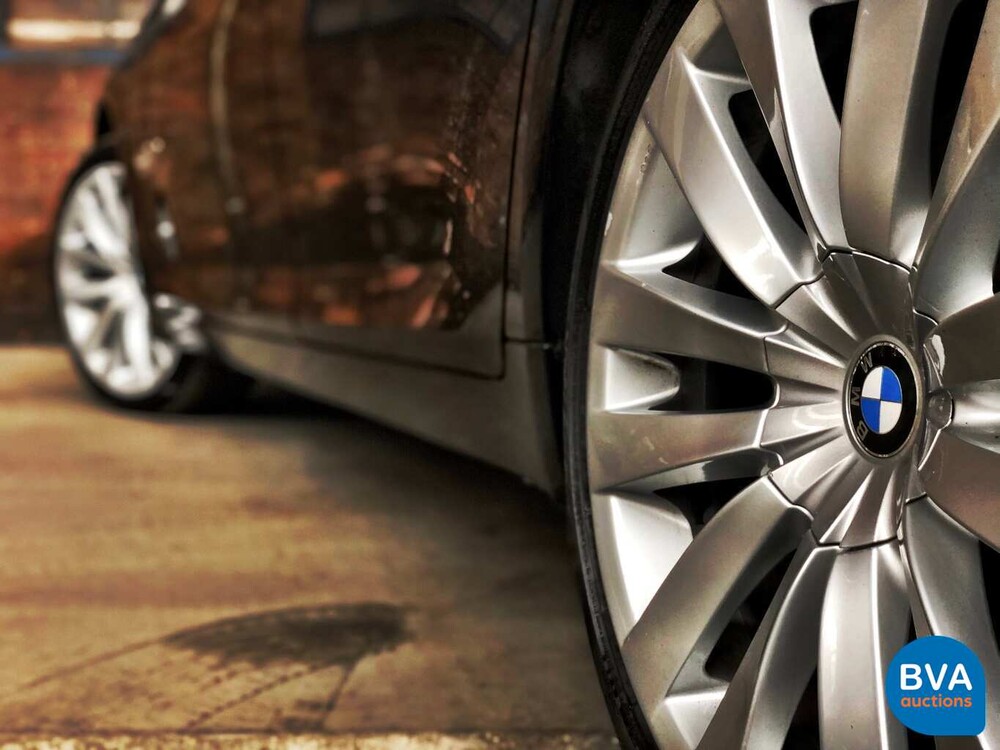 BMW 750i xDrive High Executive 408 PS 2011 -Original NL-, 33-PGS-1.