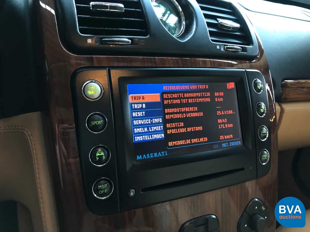 Maserati Quattroporte 4.2 V8 Ferrari Motor 401 PS 2005, 86-XXP-5.