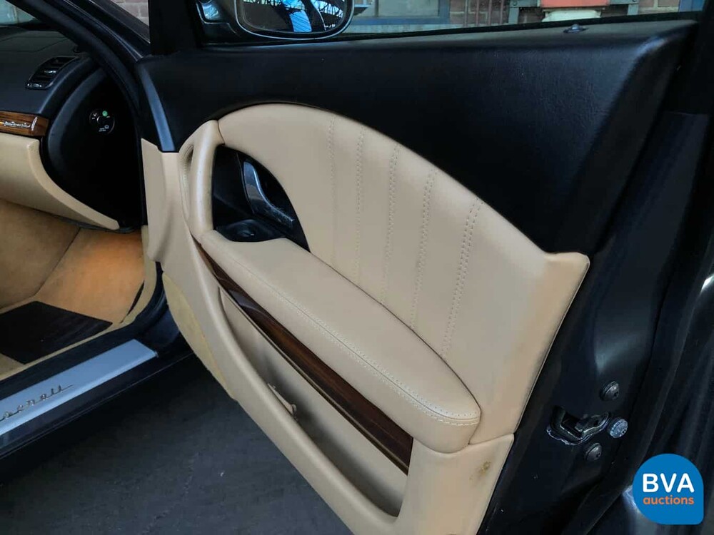 Maserati Quattroporte 4.2 V8 Ferrari Motor 401 PS 2005, 86-XXP-5.