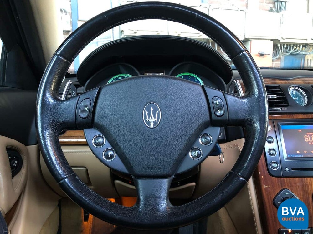 Maserati Quattroporte 4.2 V8 Ferrari Motor 401 PS 2005, 86-XXP-5.