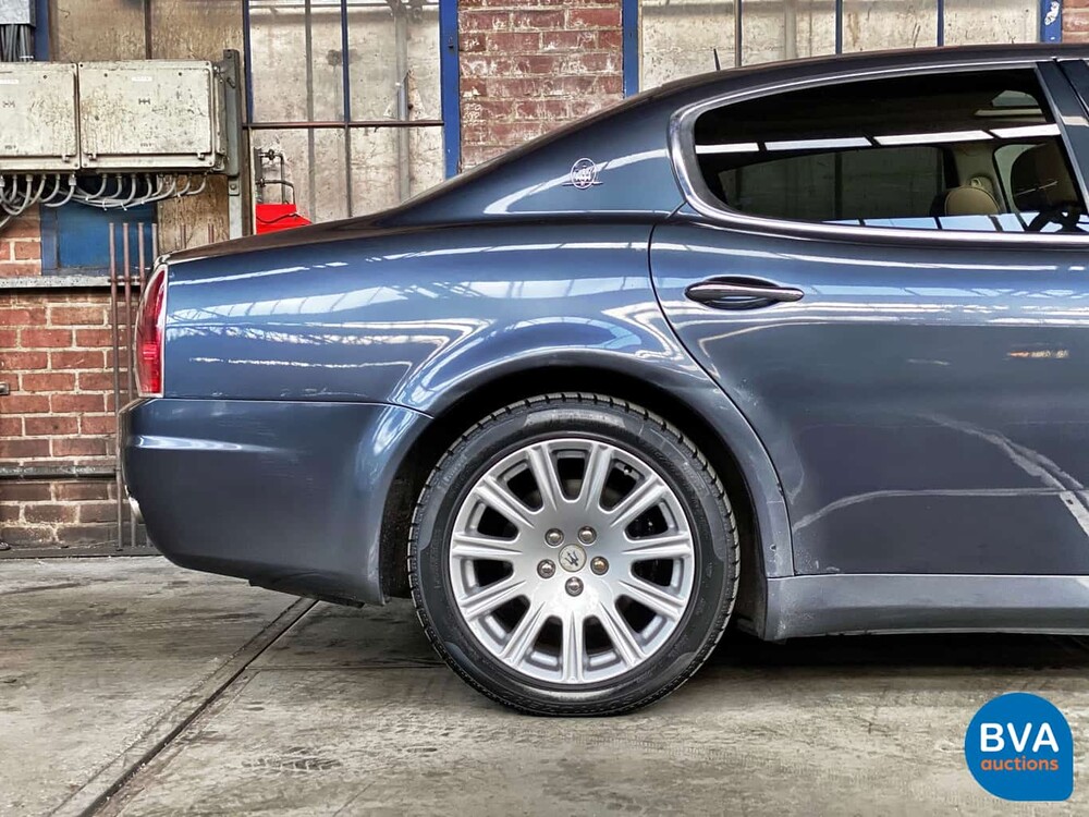 Maserati Quattroporte 4.2 V8 Ferrari Motor 401 PS 2005, 86-XXP-5.