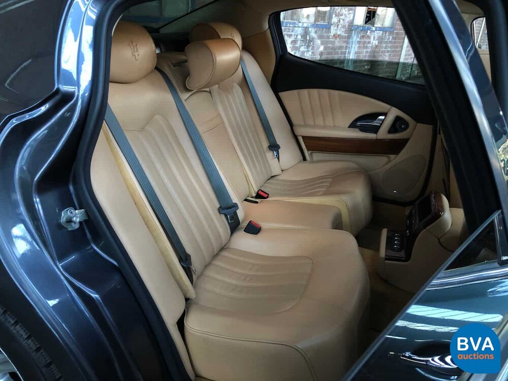 Maserati Quattroporte 4.2 V8 Ferrari Motor 401 PS 2005, 86-XXP-5.