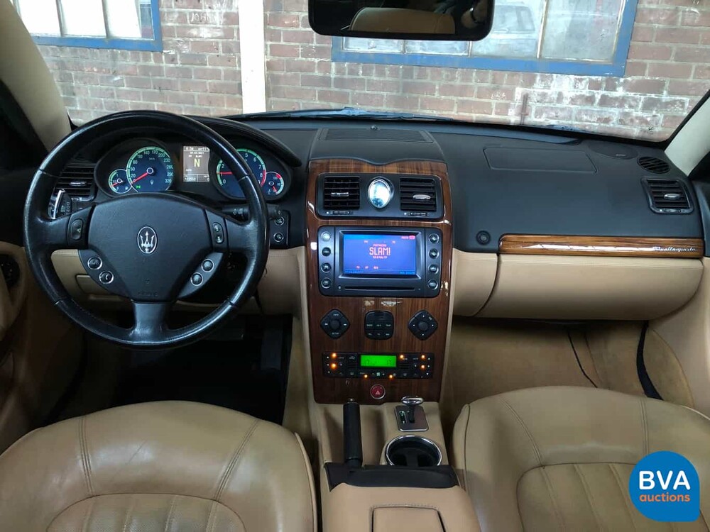 Maserati Quattroporte 4.2 V8 Ferrari Motor 401 PS 2005, 86-XXP-5.