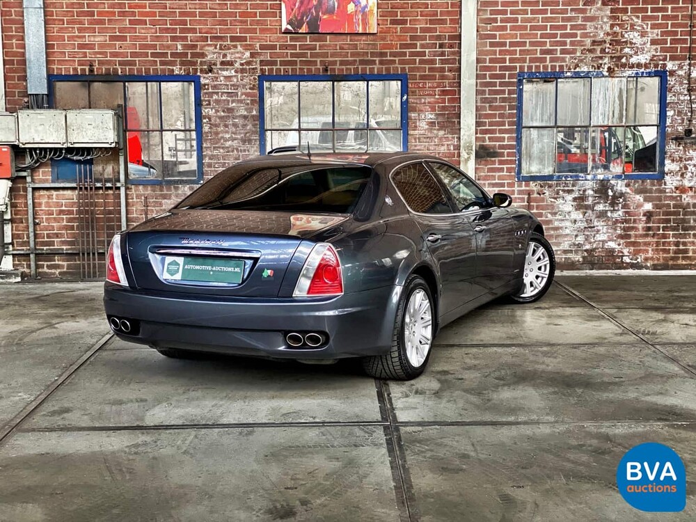 Maserati Quattroporte 4.2 V8 Ferrari Motor 401 PS 2005, 86-XXP-5.