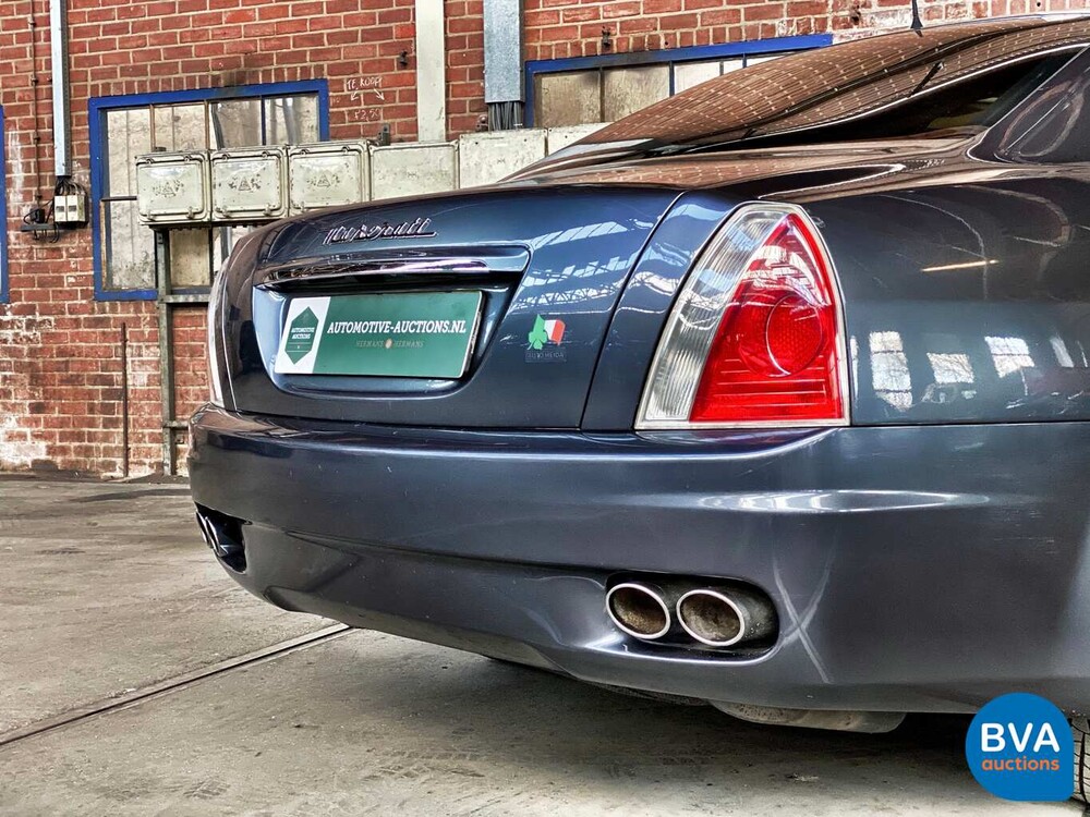Maserati Quattroporte 4.2 V8 Ferrari Motor 401 PS 2005, 86-XXP-5.