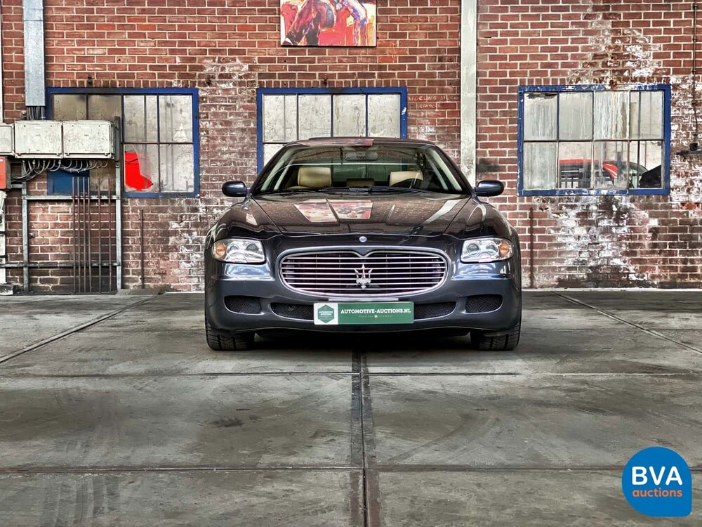 Maserati Quattroporte 4.2 V8 Ferrari Motor 401 PS 2005, 86-XXP-5.