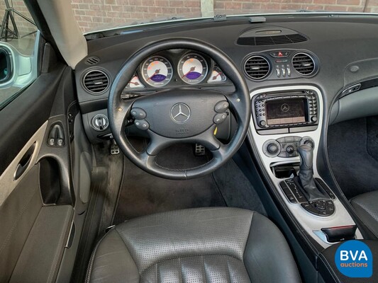 Mercedes-Benz SL55 AMG 5.5 V8 476 PS SL-Klasse 2003.