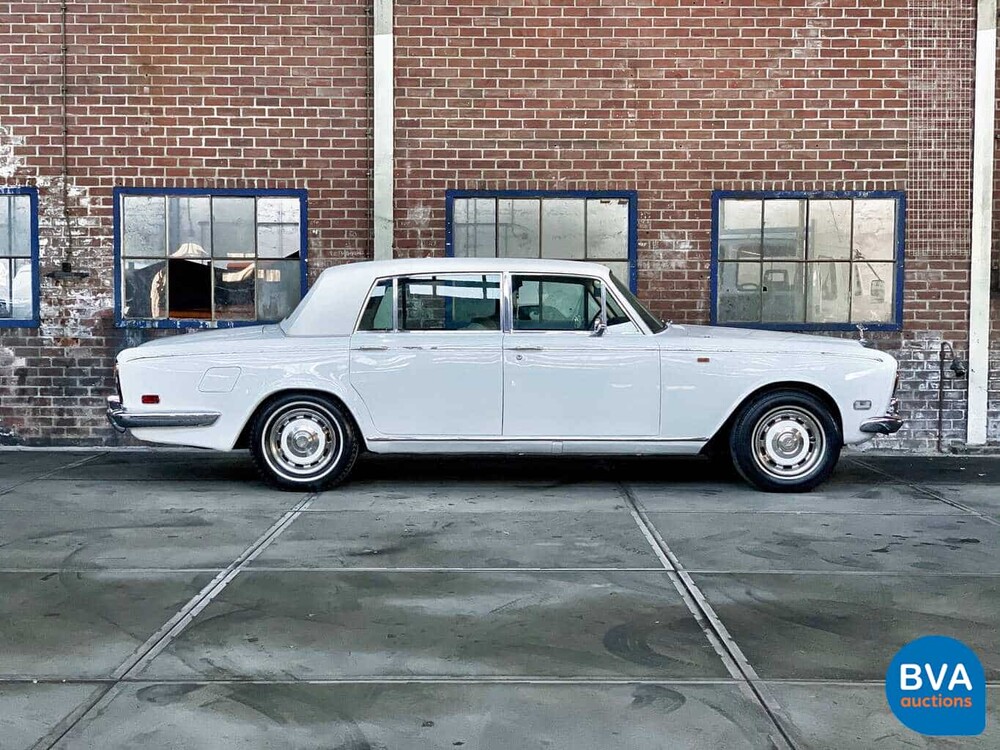 Rolls-Royce Silver Shadow LWB 6.7 V8 1974.