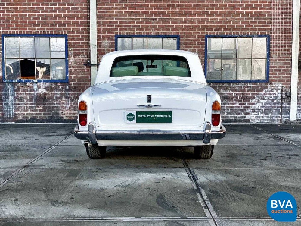 Rolls-Royce Silver Shadow LWB 6.7 V8 1974.