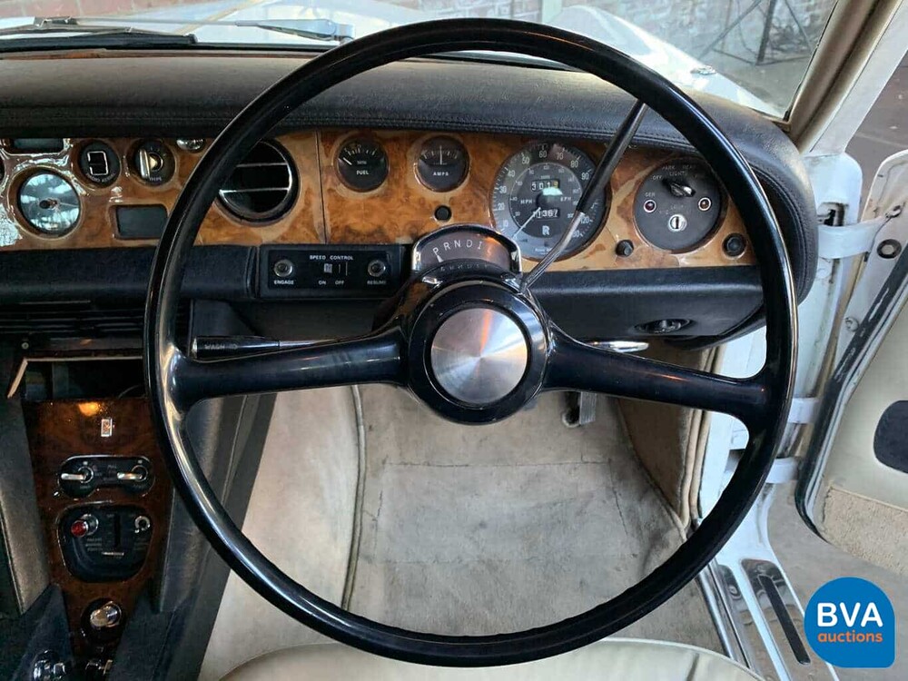 Rolls-Royce Silver Shadow LWB 6.7 V8 1974.