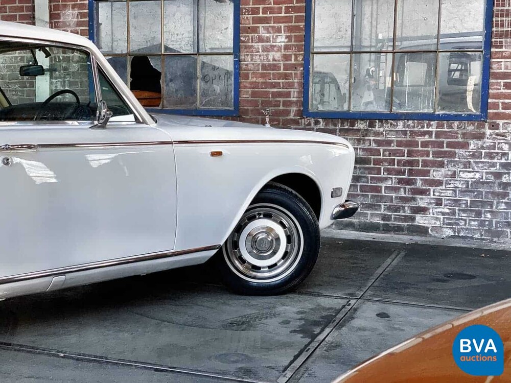 Rolls-Royce Silver Shadow LWB 6.7 V8 1974.