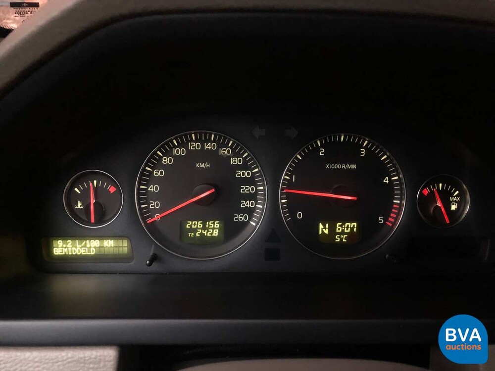 Volvo XC90 D5 AWD 2.4 Exklusive 198 PS 2004 -Org. NL-, 91-NV-BK.