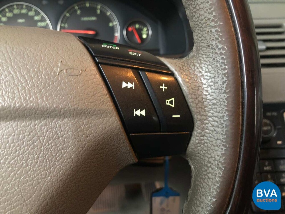 Volvo XC90 D5 AWD 2.4 Exklusive 198 PS 2004 -Org. NL-, 91-NV-BK.