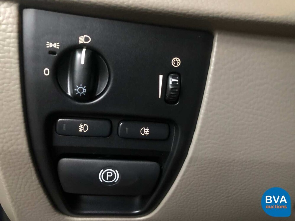 Volvo XC90 D5 AWD 2.4 Exklusive 198 PS 2004 -Org. NL-, 91-NV-BK.