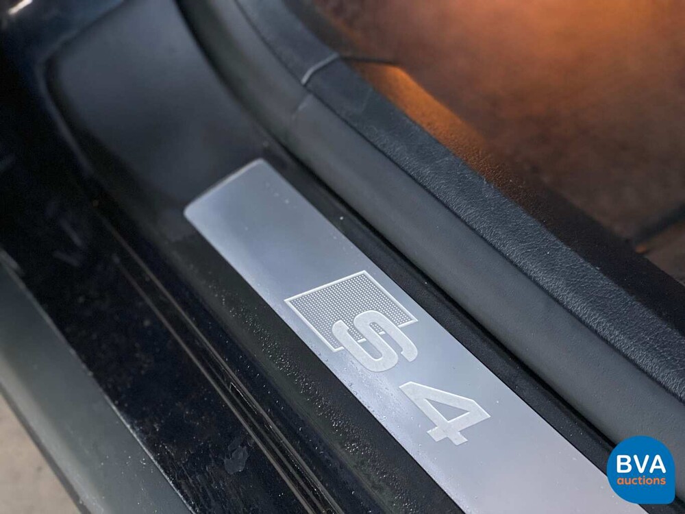 Audi S4 4.2 V8 Quattro Pro Line Limousine 344 PS 2004.