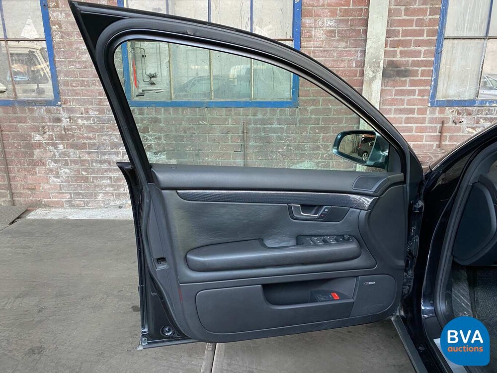 Audi S4 4.2 V8 Quattro Pro Line Limousine 344 PS 2004.