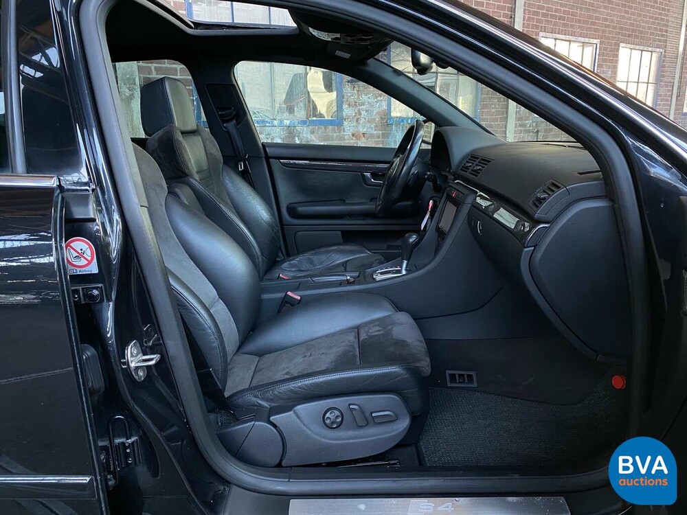 Audi S4 4.2 V8 Quattro Pro Line Limousine 344 PS 2004.