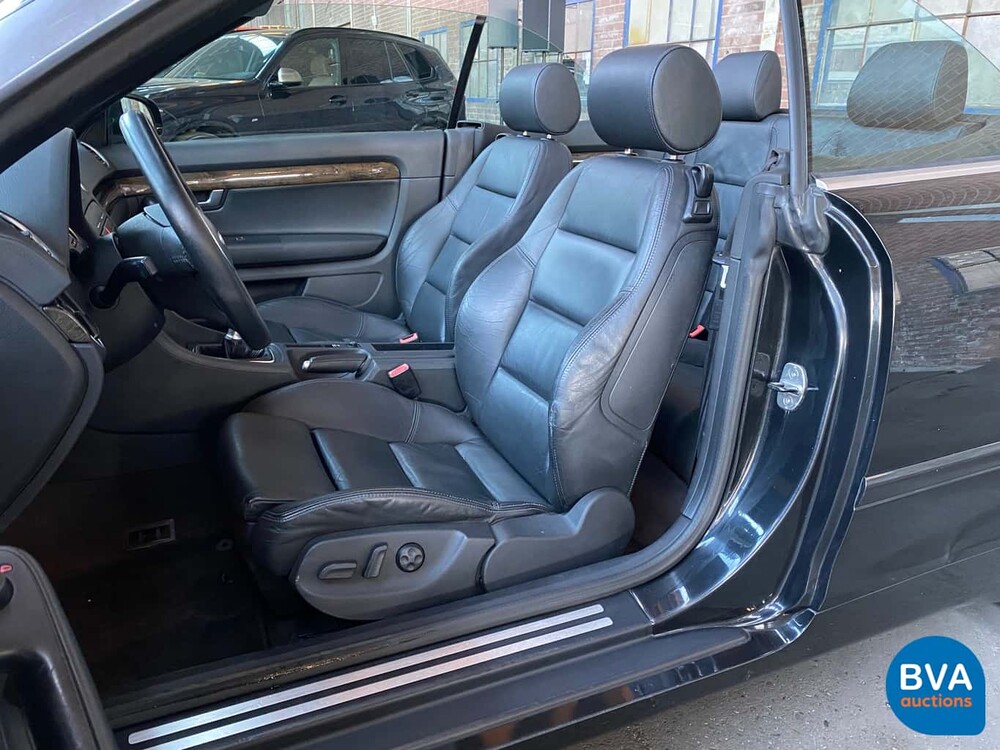 Audi A4 Cabriolet 2.4 V6 170 PS 2002, 14-TJ-FH.