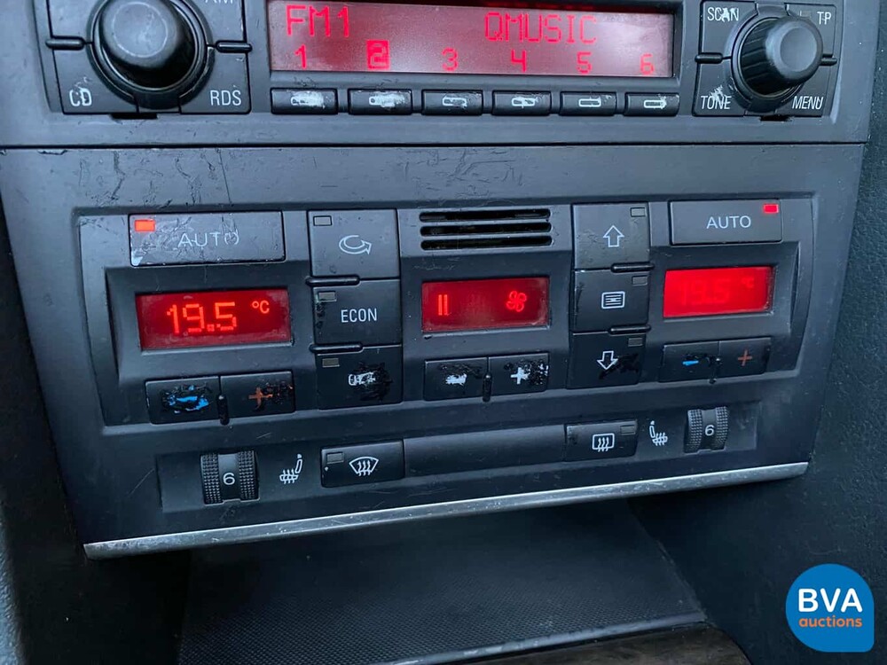 Audi A4 Cabriolet 2.4 V6 170 PS 2002, 14-TJ-FH.