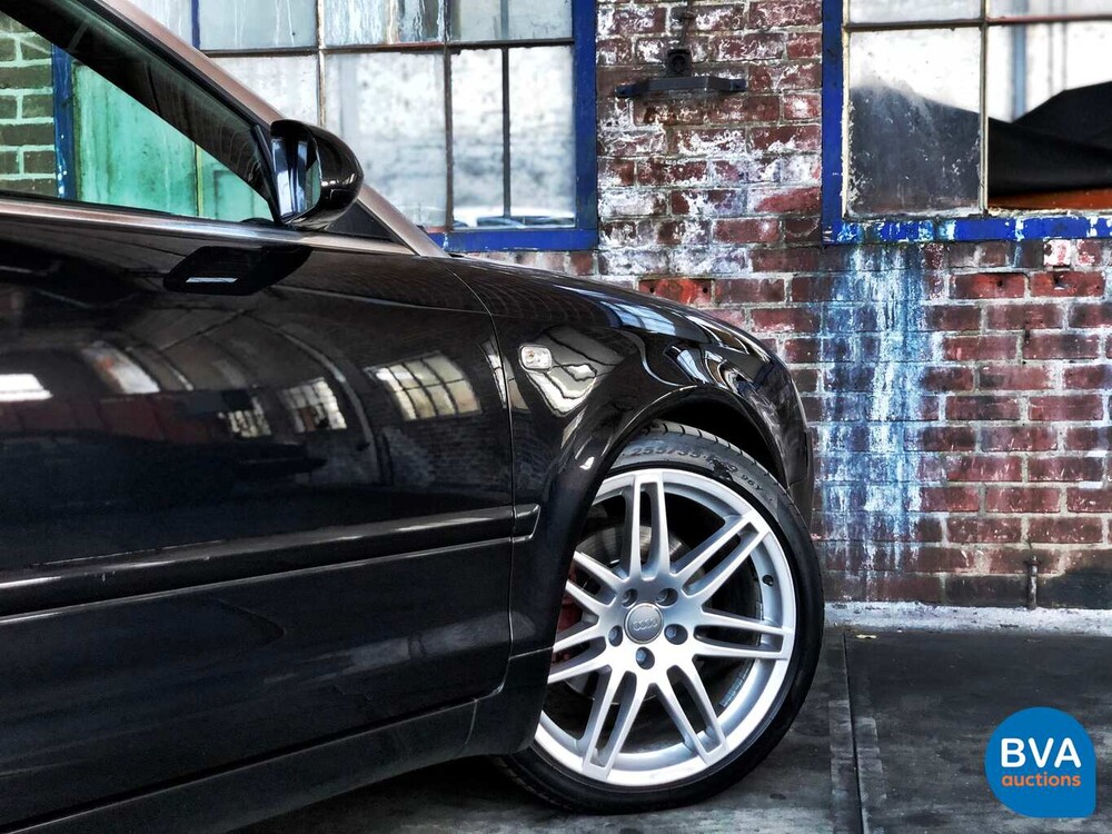 Audi A4 Cabriolet 2.4 V6 170 PS 2002, 14-TJ-FH.