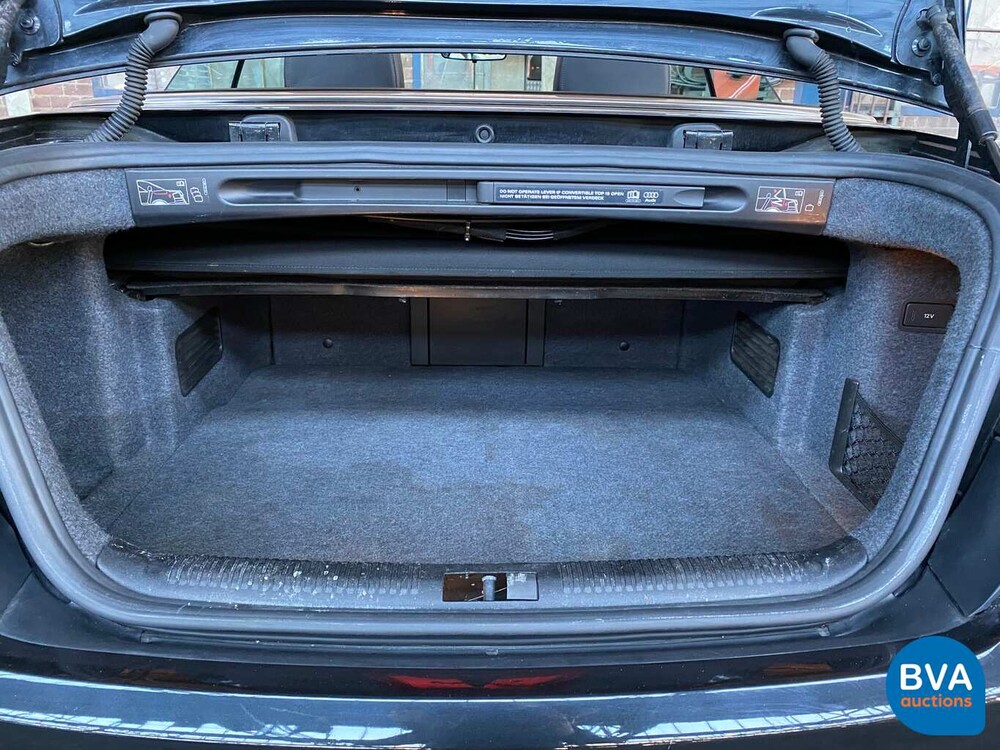 Audi A4 Cabriolet 2.4 V6 170 PS 2002, 14-TJ-FH.
