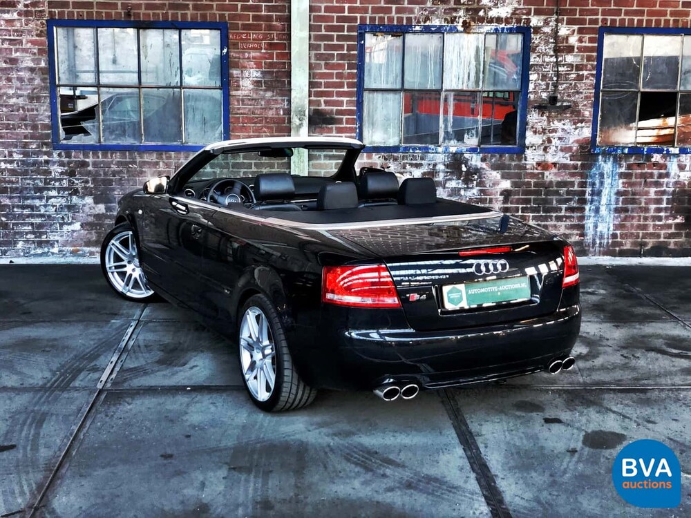 Audi A4 Cabriolet 2.4 V6 170 PS 2002, 14-TJ-FH.