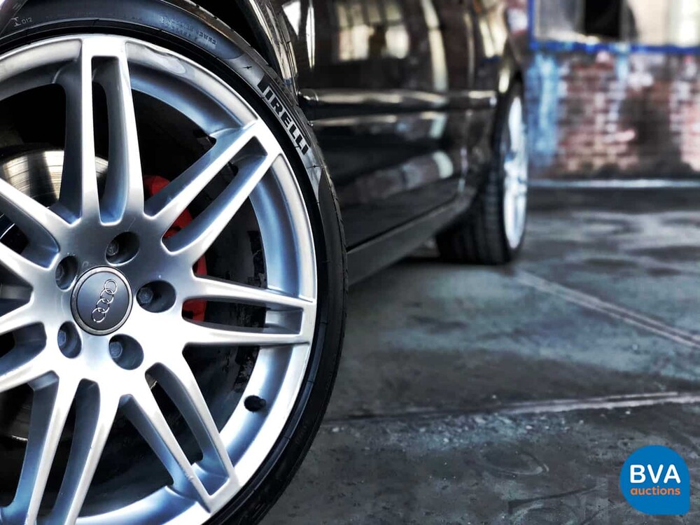 Audi A4 Cabriolet 2.4 V6 170 PS 2002, 14-TJ-FH.