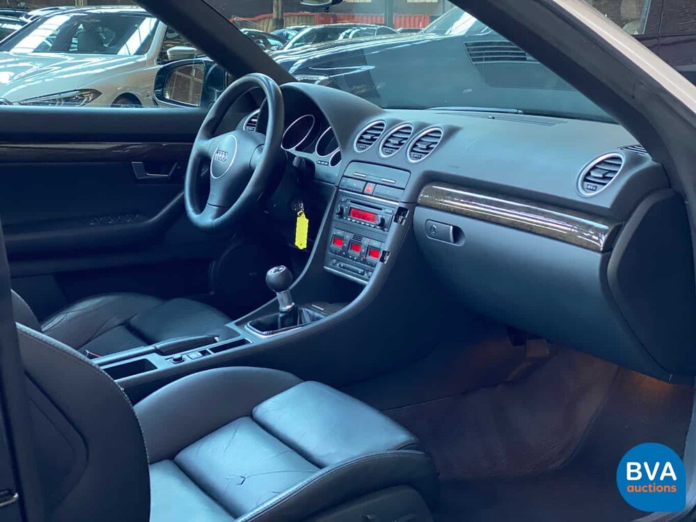 Audi A4 Cabriolet 2.4 V6 170 PS 2002, 14-TJ-FH.