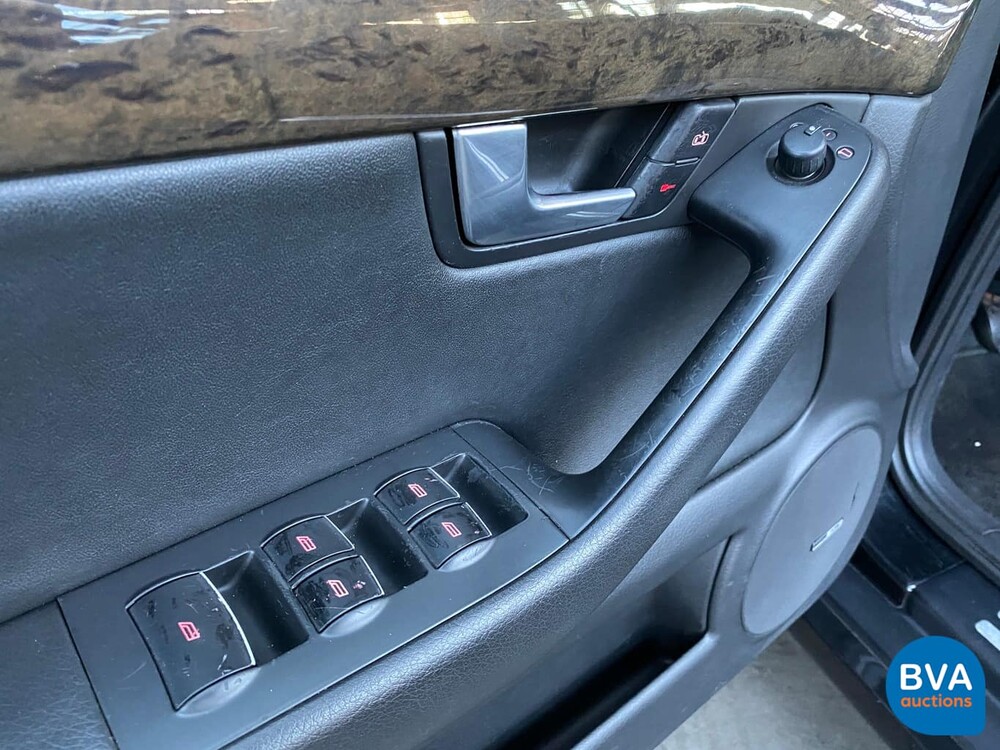 Audi A4 Cabriolet 2.4 V6 170 PS 2002, 14-TJ-FH.